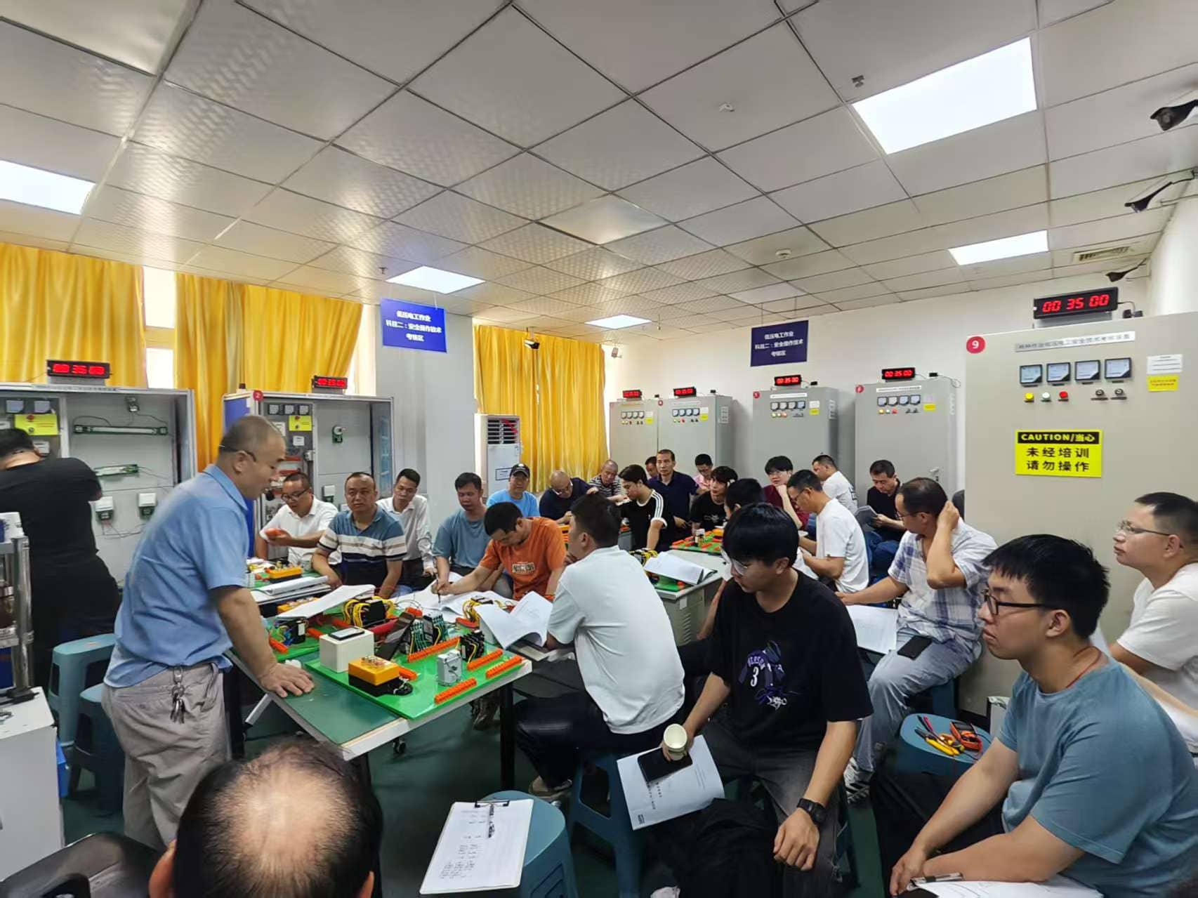 低压课堂4 (1).jpg