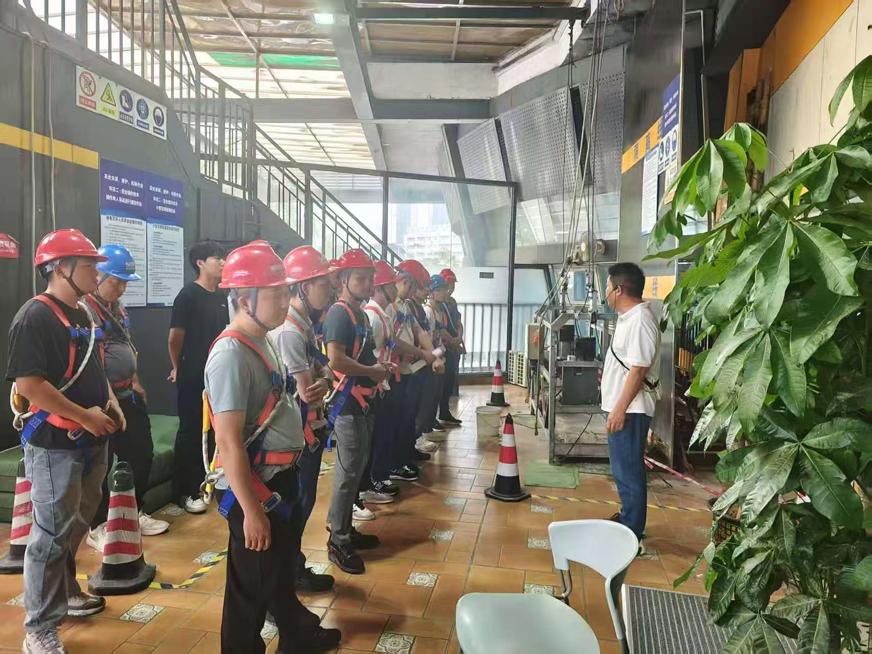 高处安装项目 (2).jpg